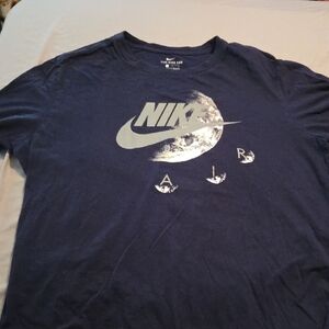 Nike Blue Short Sleeve Tee with Graphic Design